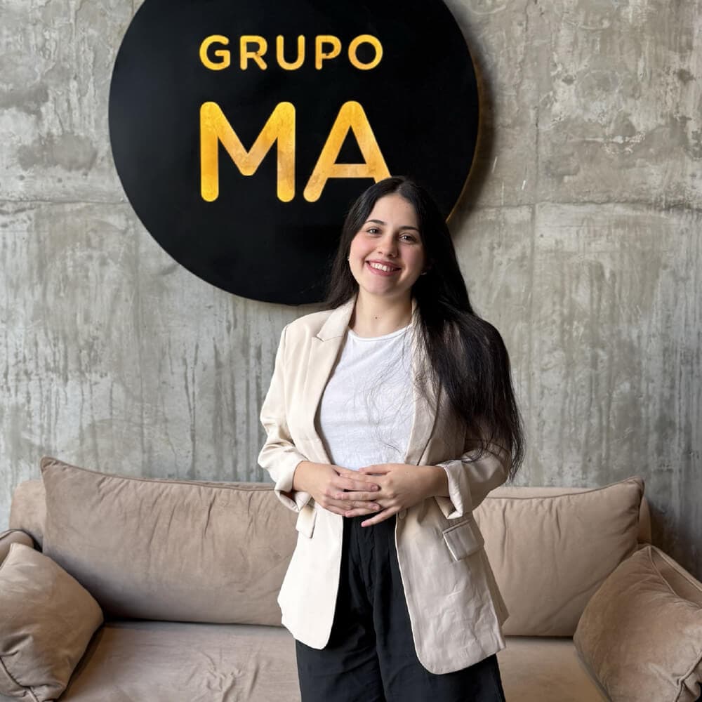LOURDES BERNAL