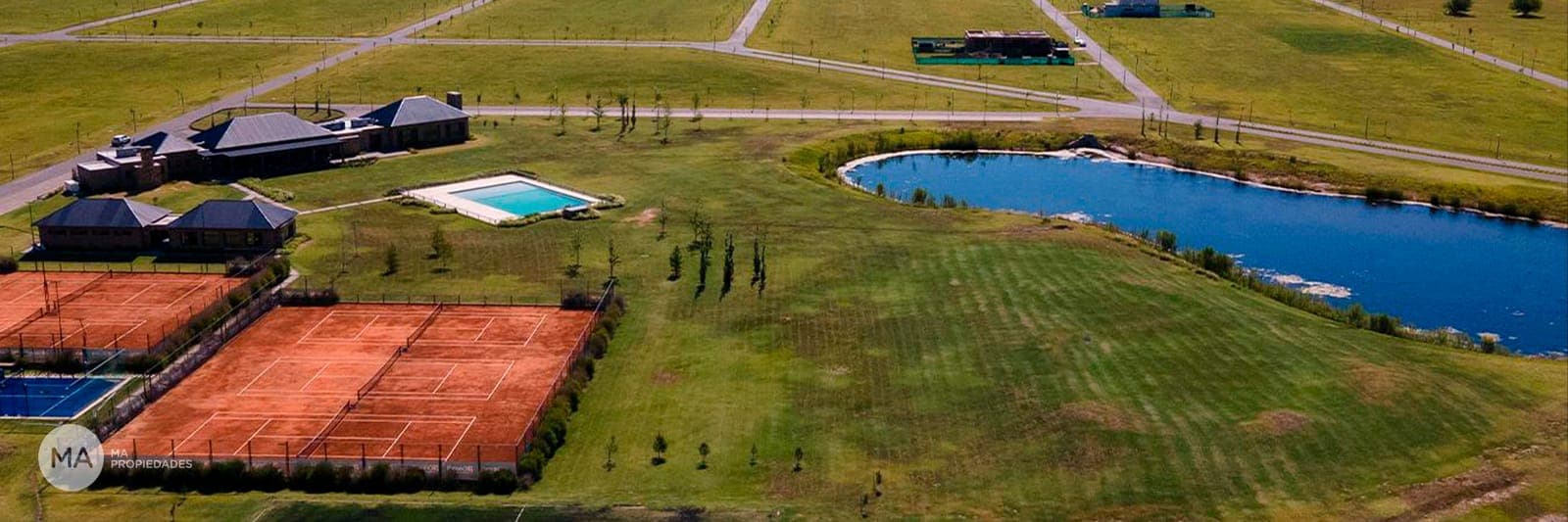 La Finca Country Club - Arturo Illia 1596