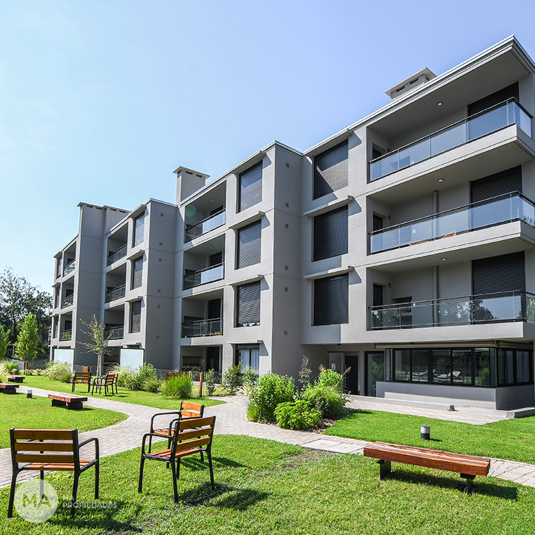 Departamento 2 dormitorios, jardín, amenities - Ayres de Fisherton, Rosario  | Venta