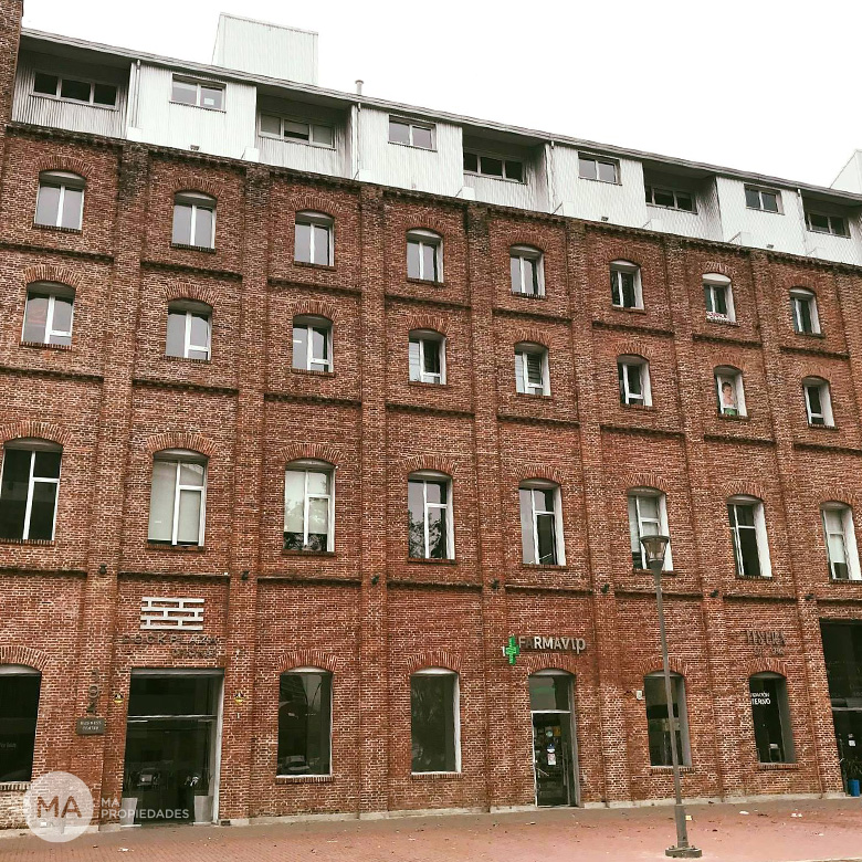 Carballo 194 - Oficina en puerto norte