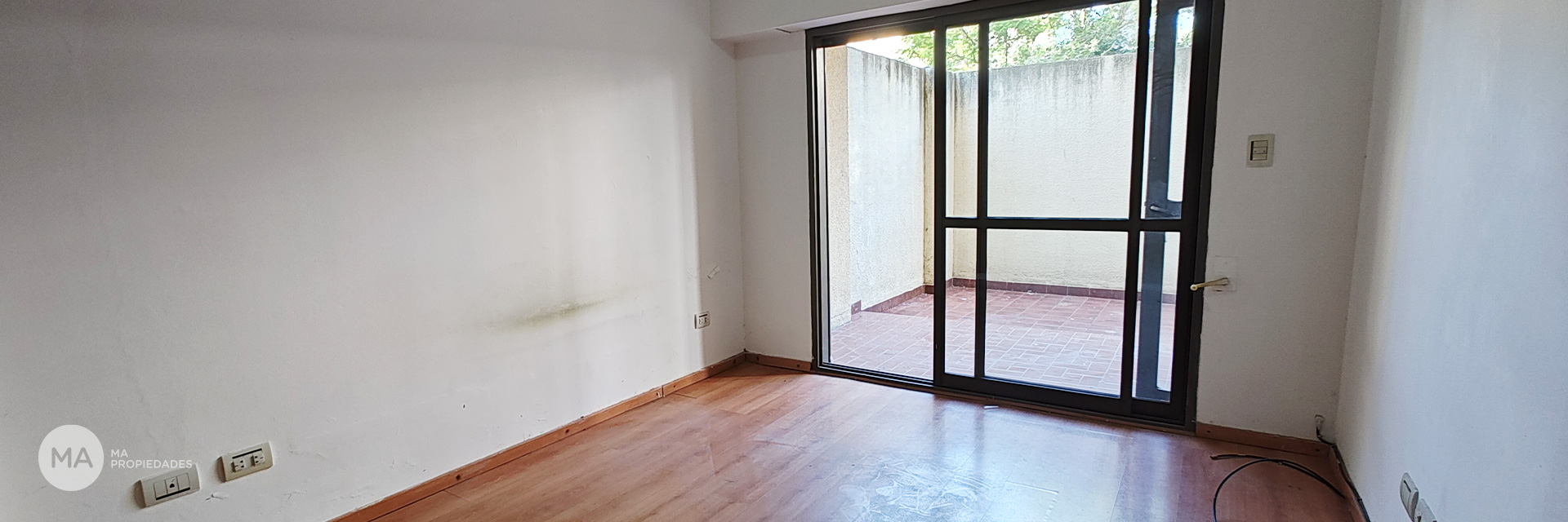 Departamento 2 dormitorios, patio - Italia 800 - Centro Rosario | Venta