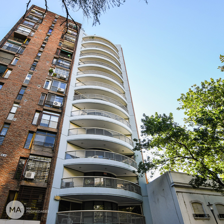 Departamento de 3 dormitorios con cochera - Bv. Oroño 100, Centro, Rosario  | Venta