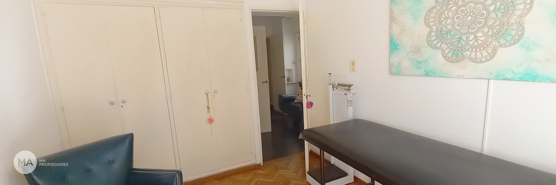 Casa corte antiguo,  3 pisos, cochera - Av.  Pellegrini 462- Centro Rosario | Venta