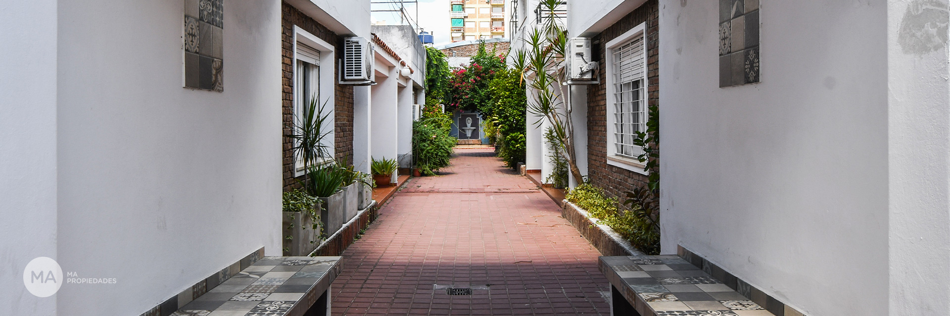 Casa 3 Dormitorios - Juan Manuel De Rosas 1600 - Rosario Martin -