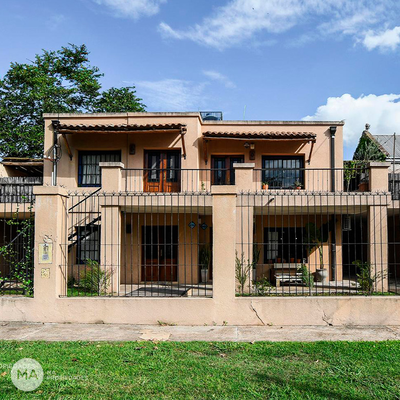 Casa 2 dormitorios - Juan José Paso 8400 - Rosario | Venta