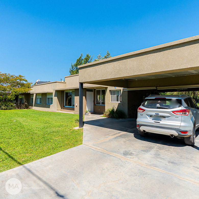 Casa 4 dormitorios con Jardín y Pileta - Santa Coloma 9100 - Hostal del Sol - Fisherton | Venta