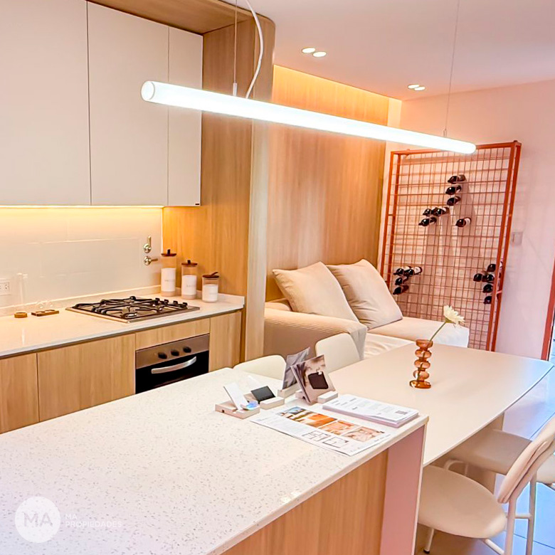 Casa 2 Dormitorios Remodelada, Quincho, Pileta, Patio - Corvalan 500 - Refineria - Rosario | Venta