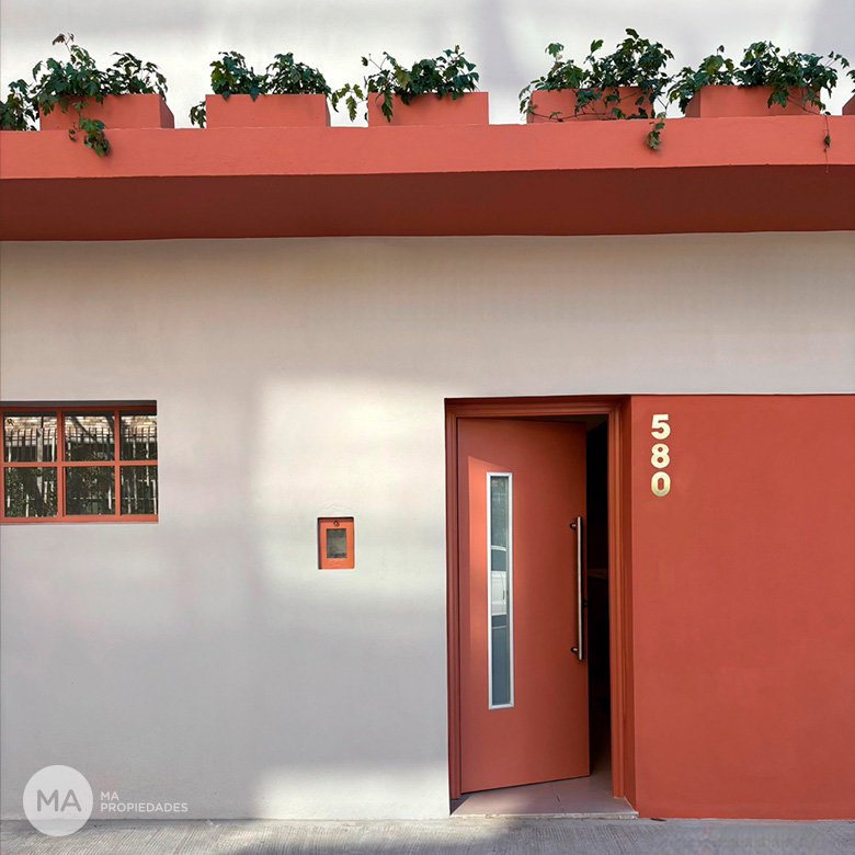 Casa 2 Dormitorios Remodelada, Quincho, Pileta, Patio - Corvalan 500 - Refineria - Rosario | Venta