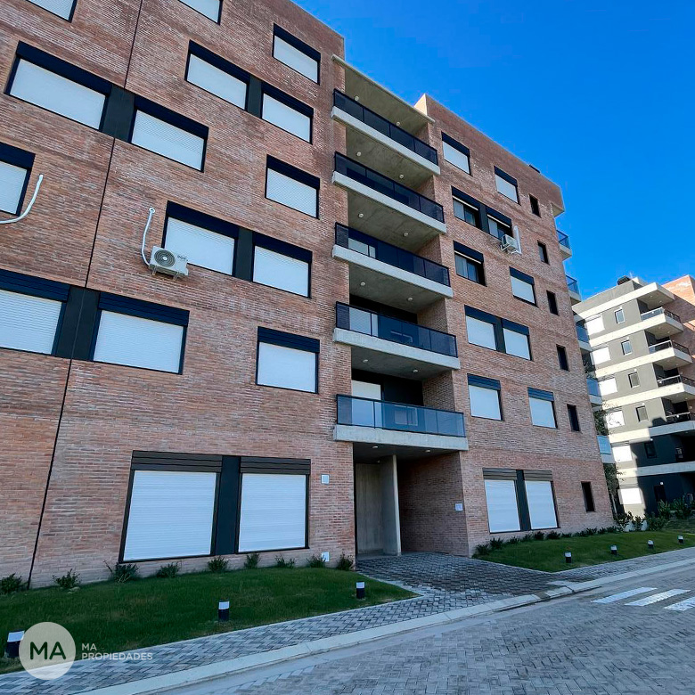 Departamento 2 Dormitorios con cochera - Maglierini 700 - Fisherton | Venta