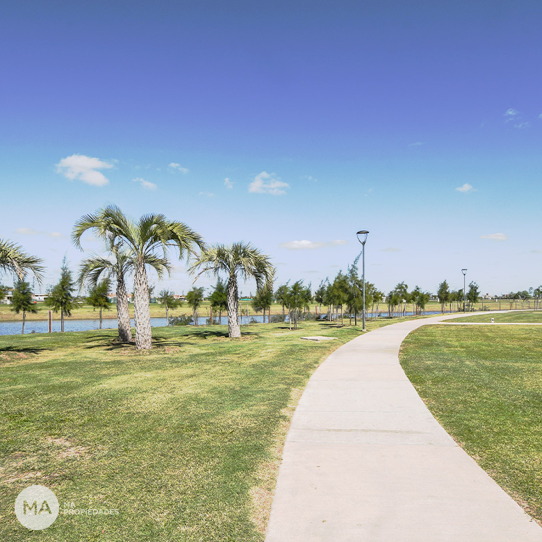 Terreno en barrio cerrado, con amenities - Vida Club De Campo - Funes | Venta