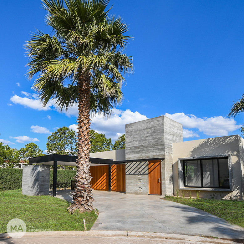 Venta Casa Funes Hills Miraflores 3 Dormitorios