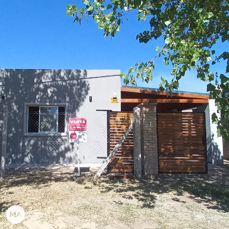Venta Casa Puerto General San Martín 2 Dormitorios Jardín