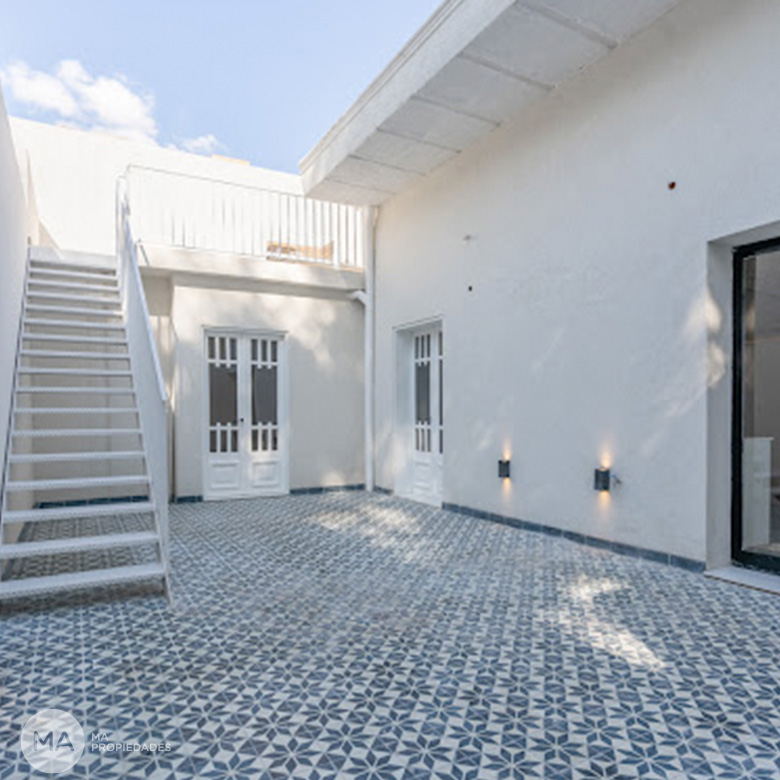 Venta Casa Interna Barrio Luis Agote Rosario 2 Dormitorios Reciclada