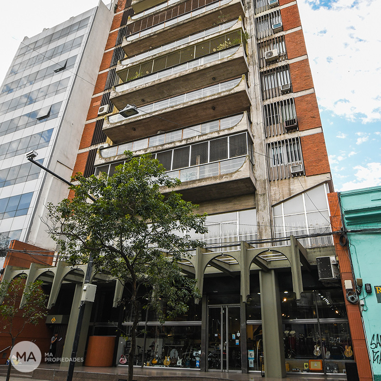 Venta Semipiso 3 Dormitorios Cochera. Zona Paseo del Siglo. Centro Rosario