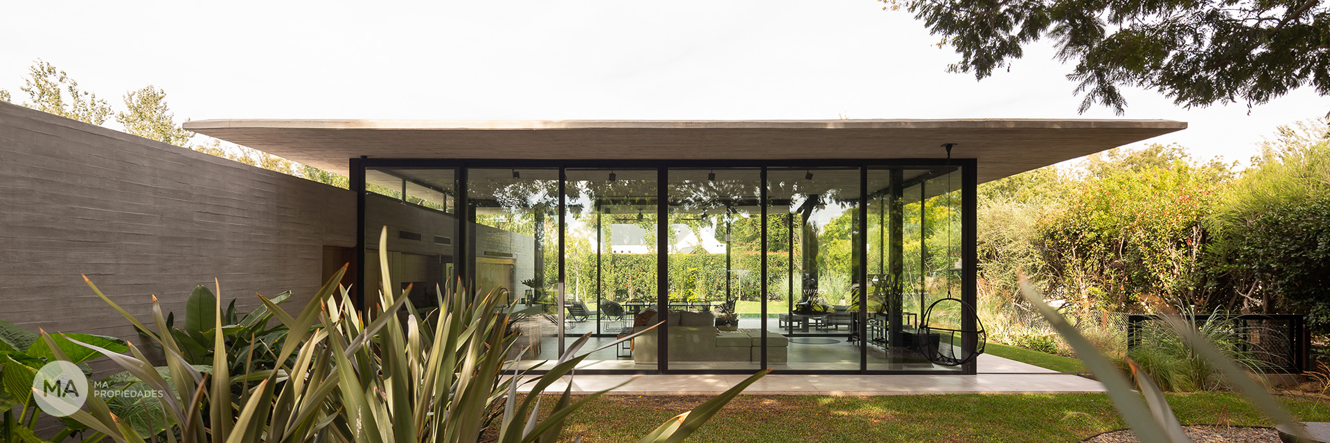 Casa 3 dormitorios, piscina - Kentucky Club de Campo - Funes