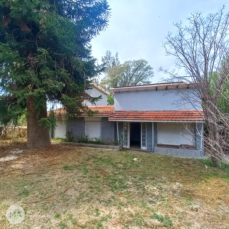 Casa 3 dormitorios, jardín, piscina, sobre el Río Carcarañá - Villa La Rivera | Venta