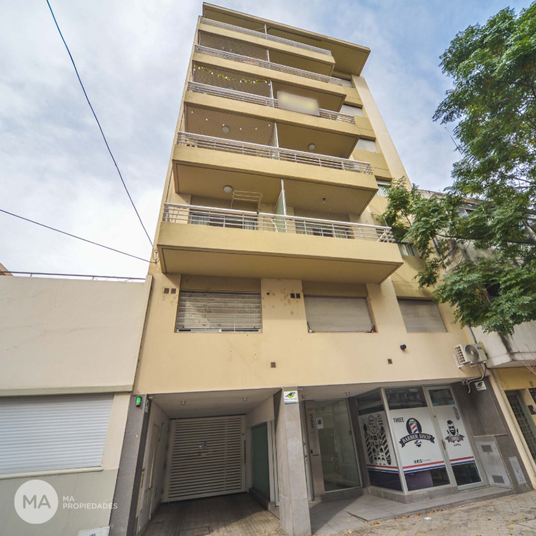 Venta Departamento 2 dormitorios y Cochera Centro Rosario