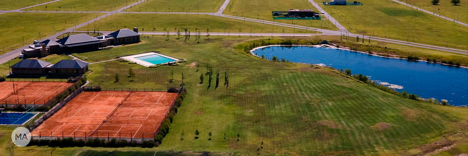 La Finca Country Club - Arturo Illia 1596