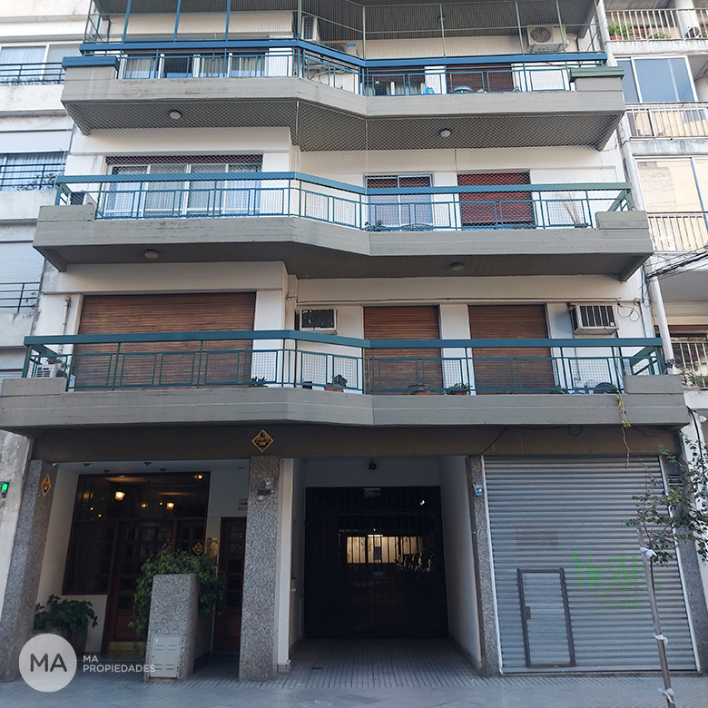 Departamento 4 dormitorios y Cochera en Rosario Centro