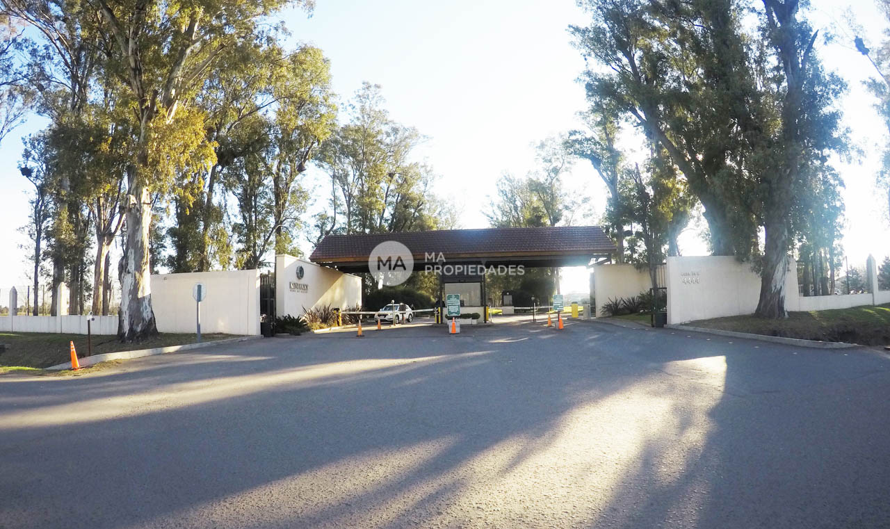 Kentucky Club de Campo - Lote en venta