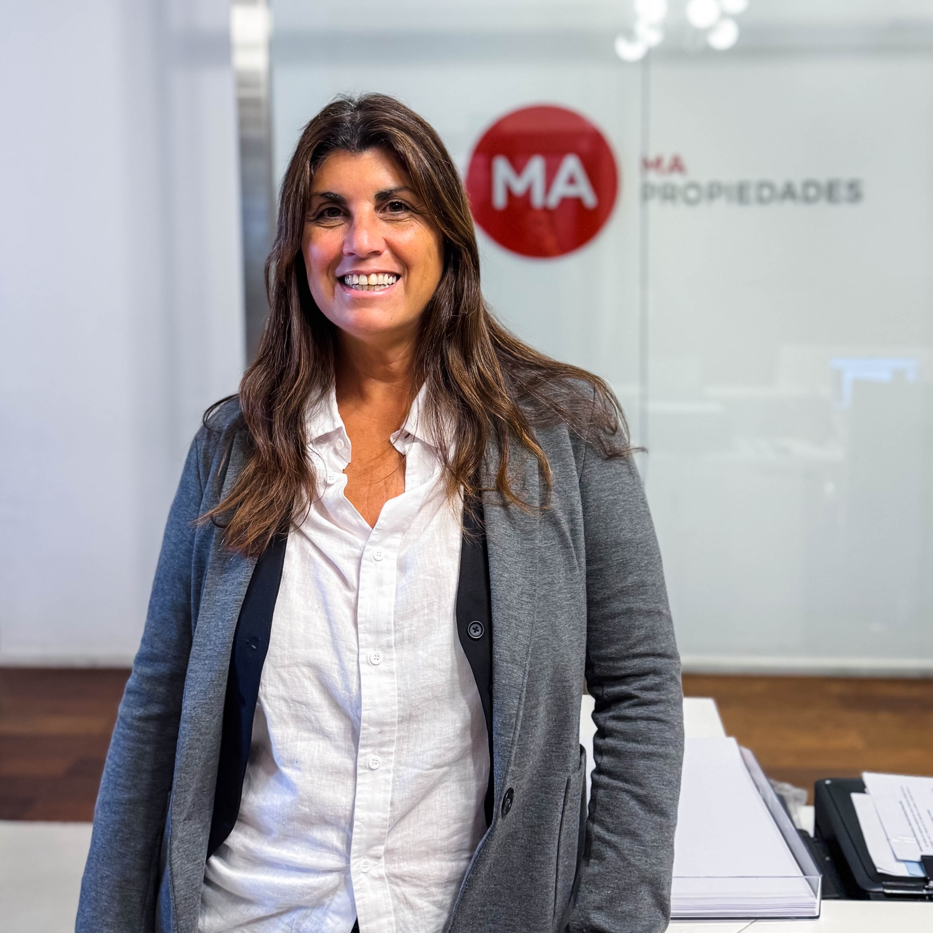 COMERCIAL - ALEJANDRA GARCÍA
Asesora Comercial Venta